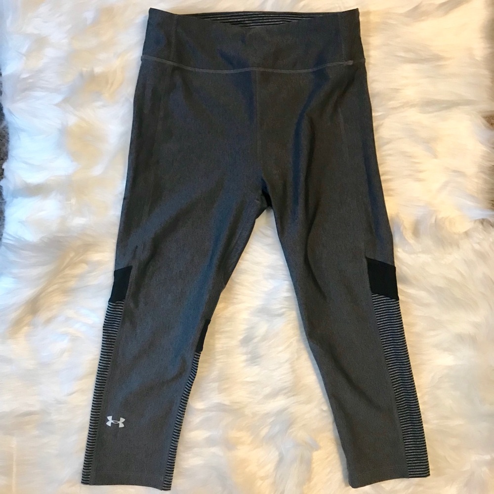 Women’s Under Armour Gray Cropped Leggings